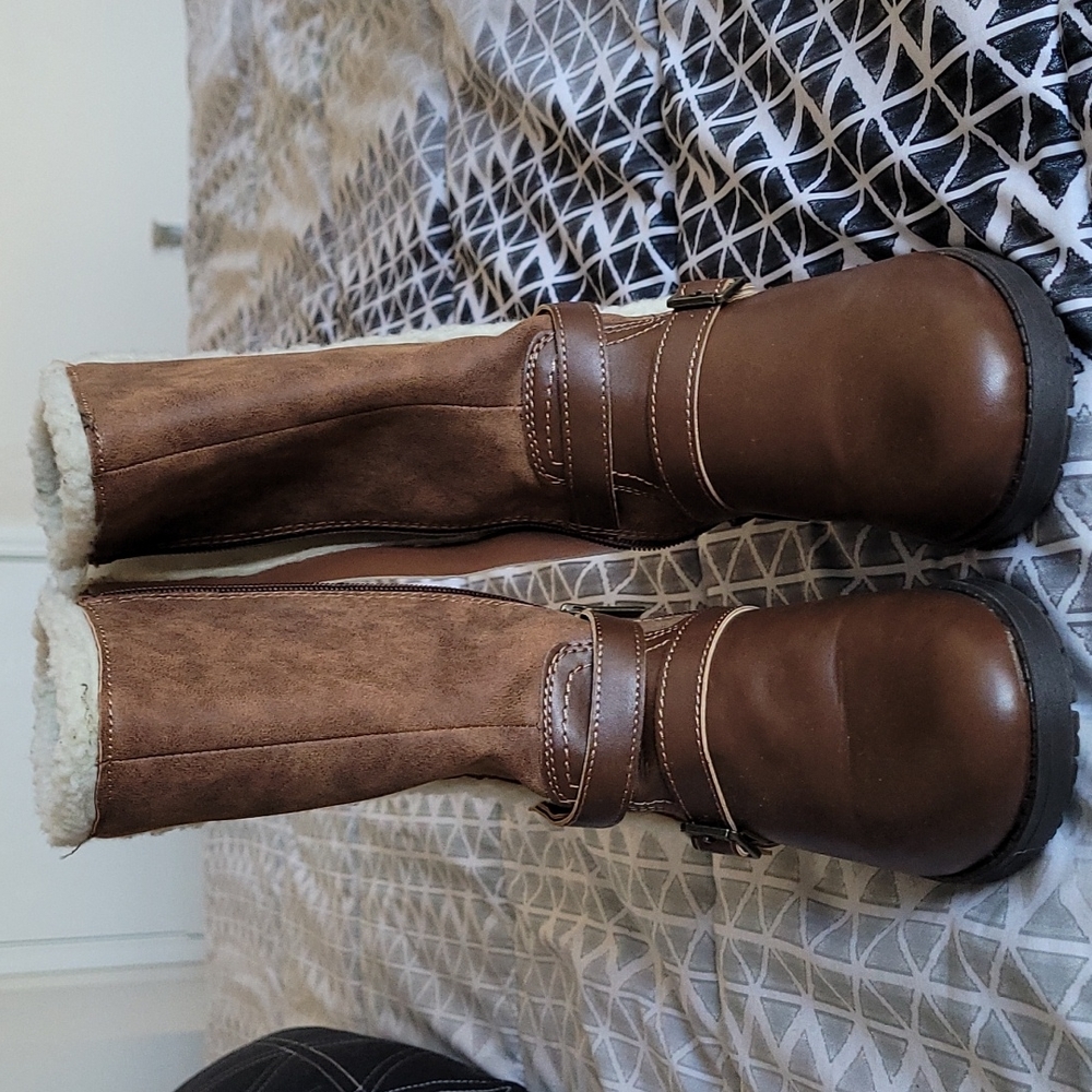 Girls Boots